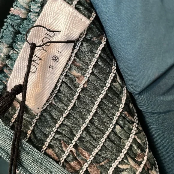 Green Floral Slip Midi Dress - Picture 7 of 8